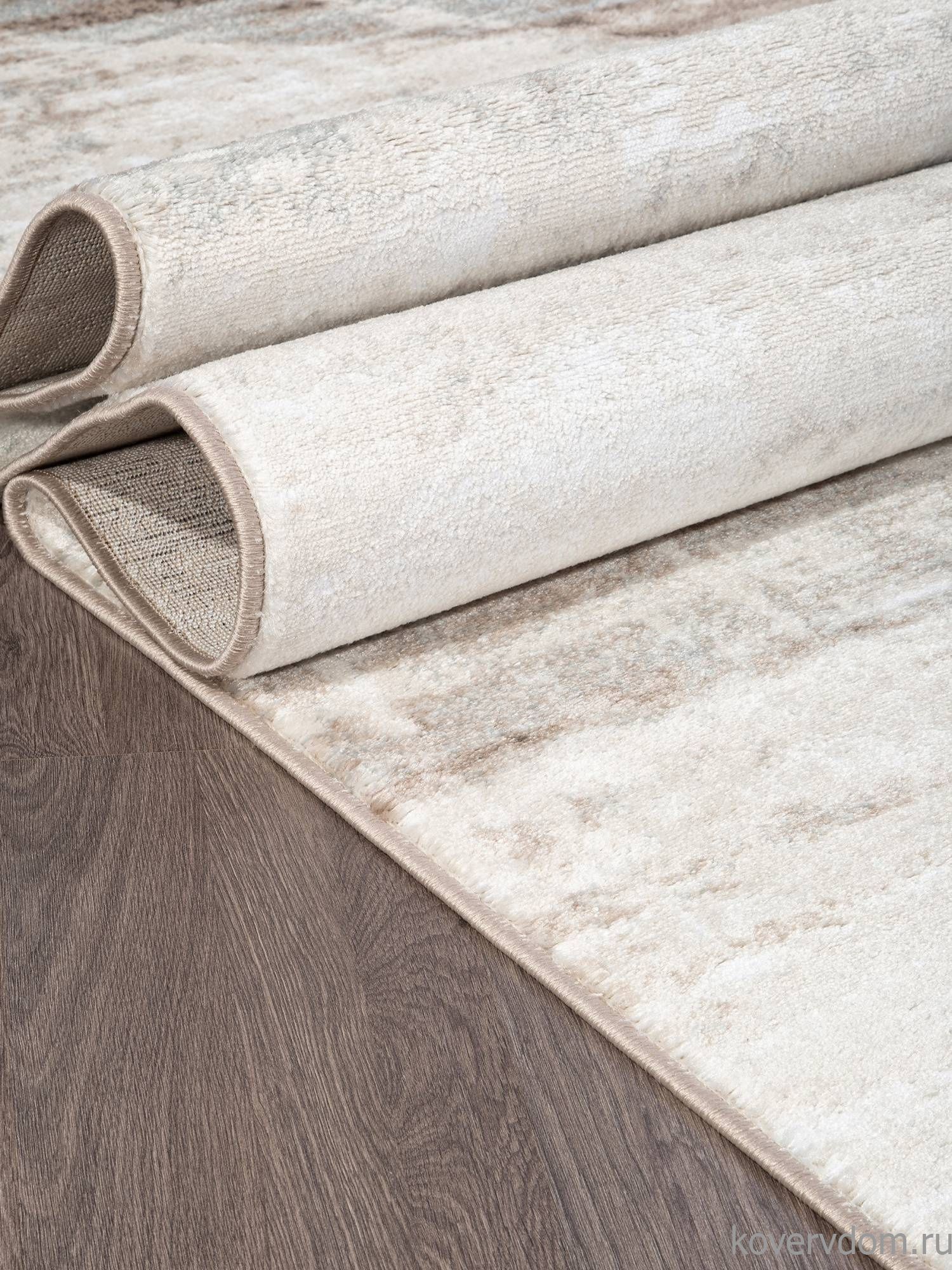 Ковер VALENCIA DELUXE D949 CREAM